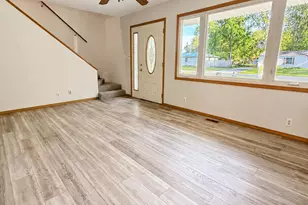 2790 E 1059 N, Demotte, IN 46310 - Photo 5