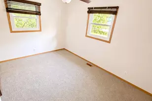 2790 E 1059 N, Demotte, IN 46310 - Photo 9
