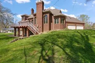 2 Timber Ridge Ct, Valparaiso, IN 46385 - Photo 9