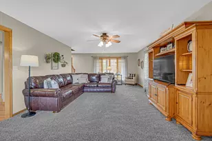 628 Fawn Cir, Lowell, IN 46356 - Photo 11