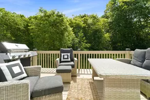 8745 Forest Glen Ct, Saint John, IN 46373 - Photo 5