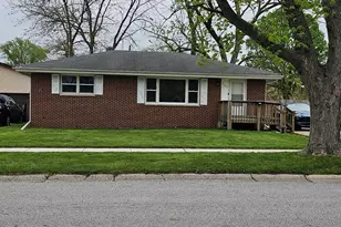 1123 N Wood St, Griffith, IN 46319 - Photo 1