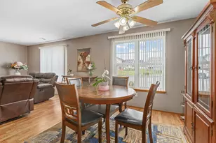 8222 Lincoln Cir, Merrillville, IN 46410 - Photo 7