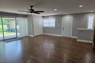 405 Fairview Ave, Crown Point, IN 46307 - Photo 13