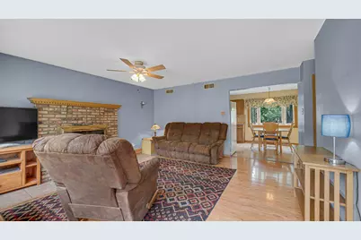329 Dogwood Street NW, Demotte, IN 46310 - Photo 5