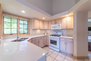 1620 Cherry Blossom Dr, Munster, IN 46321 - Photo 7
