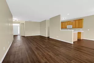 952 Portrait Pl, Dyer, IN 46311 - Photo 5
