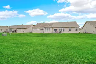 952 Portrait Pl, Dyer, IN 46311 - Photo 23