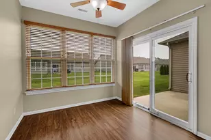 952 Portrait Pl, Dyer, IN 46311 - Photo 13