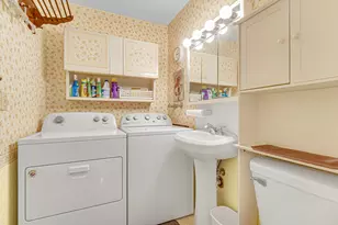 1053 Avondale St, Valparaiso, IN 46385 - Photo 13