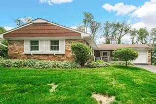 1053 Avondale St, Valparaiso, IN 46385 - Photo 3