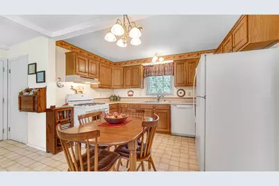 1053 Avondale Street, Valparaiso, IN 46385 - Photo 7