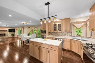 7125 Dove Dr, Schererville, IN 46375 - Photo 3