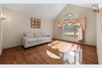 7125 Dove Drive, Schererville, IN 46375 - Photo 9