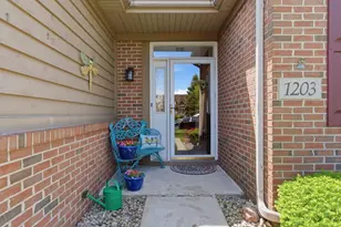 1203 Poppyfield Pl, Schererville, IN 46375 - Photo 3