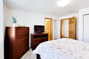 8039 Forest Ave, Munster, IN 46321 - Photo 33