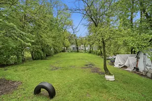3223 E 35th Pl, Lake Station, IN 46405 - Photo 3