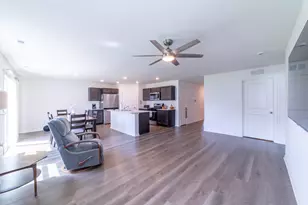 605 Ensign Pl, Hebron, IN 46341 - Photo 5