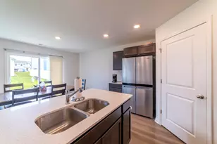 605 Ensign Pl, Hebron, IN 46341 - Photo 11