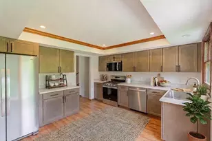 243 S 150 E, Valparaiso, IN 46383 - Photo 7