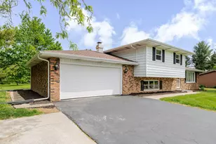 243 S 150 E, Valparaiso, IN 46383 - Photo 35