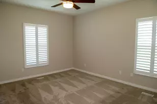 2655 Flagstone Dr, Valparaiso, IN 46385 - Photo 13