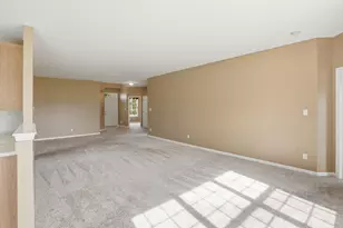 815 Charlevoix Way, Schererville, IN 46375 - Photo 7