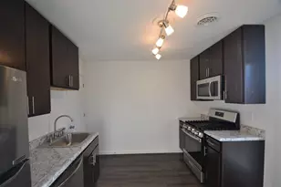 610 Union St, Valparaiso, IN 46383 - Photo 7