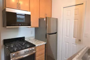 610 Union St, Valparaiso, IN 46383 - Photo 7
