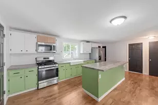 2940 Elmwood St, Portage, IN 46368 - Photo 5