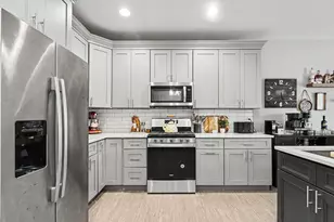 1361 Prairie Dr, Crown Point, IN 46307 - Photo 9