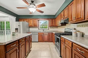 1594 Sunnyslope Dr, Crown Point, IN 46307 - Photo 11