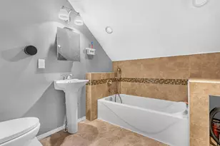 719 Capitol Rd, Valparaiso, IN 46385 - Photo 11