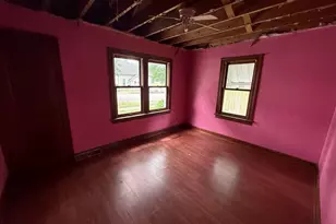 118 W Spring St, Winamac, IN 46996 - Photo 7