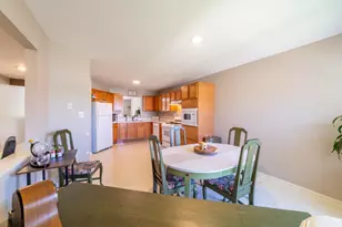 1615 Golden Oak Dr, Crown Point, IN 46307 - Photo 3