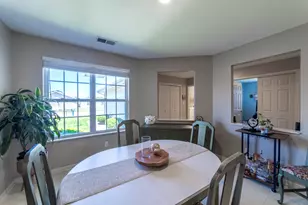 1615 Golden Oak Dr, Crown Point, IN 46307 - Photo 5