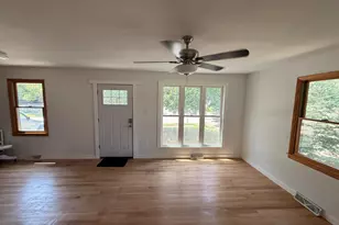 102 Northview Dr, Valparaiso, IN 46383 - Photo 7