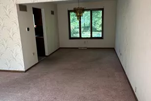 2621 Hickory Dr, Dyer, IN 46311 - Photo 5
