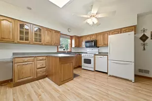 224 Madison St, Michigan City, IN 46360 - Photo 9