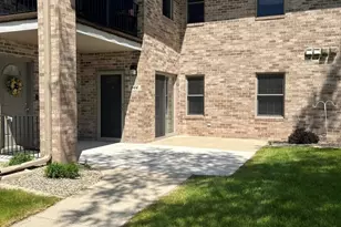 944 Birch Dr, Crown Point, IN 46307 - Photo 1