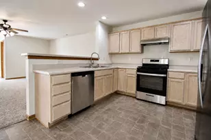 944 Birch Dr, Crown Point, IN 46307 - Photo 5