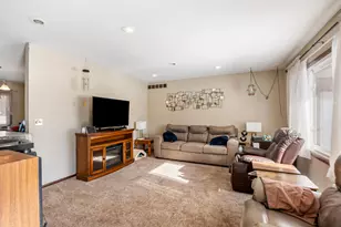 1749 Green Meadow Ln, Chesterton, IN 46304 - Photo 3