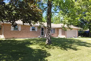 1749 Green Meadow Ln, Chesterton, IN 46304 - Photo 1