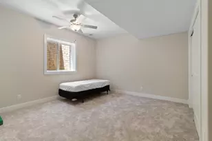 4705 Hyde Park Dr, Valparaiso, IN 46383 - Photo 19
