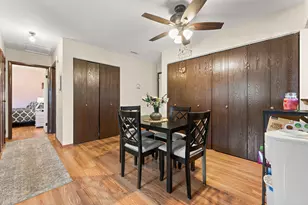 100 Plum Creek Dr, Schererville, IN 46375 - Photo 5