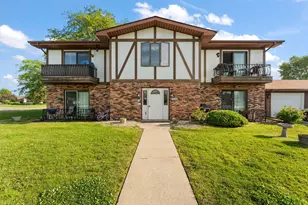 100 Plum Creek Dr, Schererville, IN 46375 - Photo 1