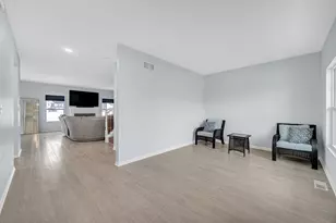 5833 Lancaster St, Crown Point, IN 46307 - Photo 9