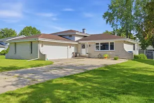 1507 W 94th Ct, Crown Point, IN 46307 - Photo 1