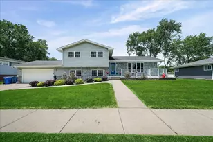 735 S Sherman St, Crown Point, IN 46307 - Photo 1