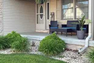 901 9th St SW, Demotte, IN 46310 - Photo 3